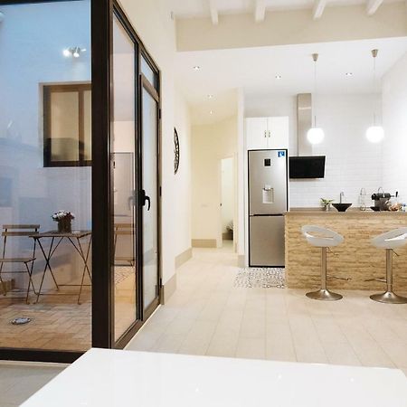 Luxury Apartment Penuelas Free Parking Севиля Екстериор снимка