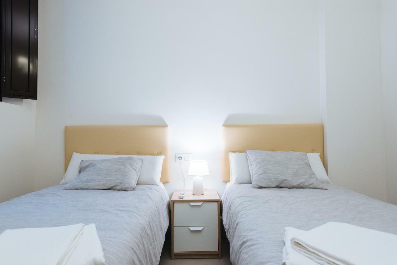 Luxury Apartment Penuelas Free Parking Севиля Екстериор снимка