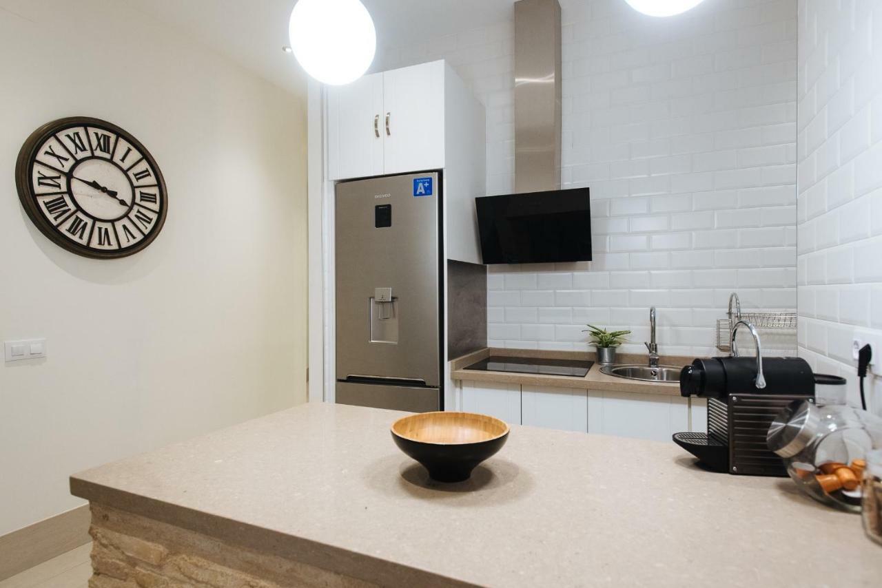 Luxury Apartment Penuelas Free Parking Севиля Екстериор снимка